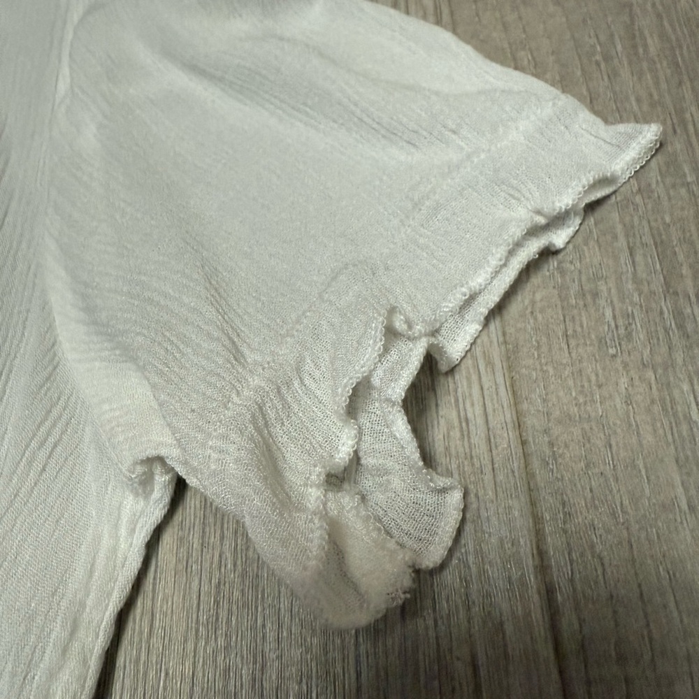 White Rayon Top - Picture 3 of 5